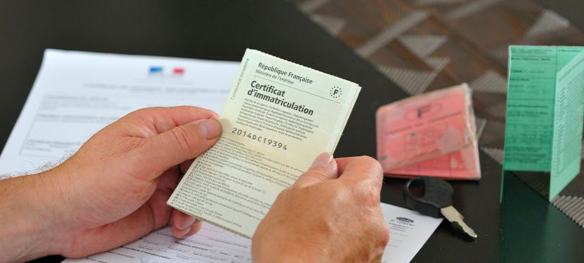 découvrez comment effectuer le changement d'adresse sur votre carte grise en toute simplicité. suivez notre guide étape par étape pour mettre à jour vos informations et rester en conformité avec la législation française.